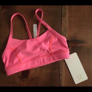 NWT Lululemon Rise and Run Sports Bra