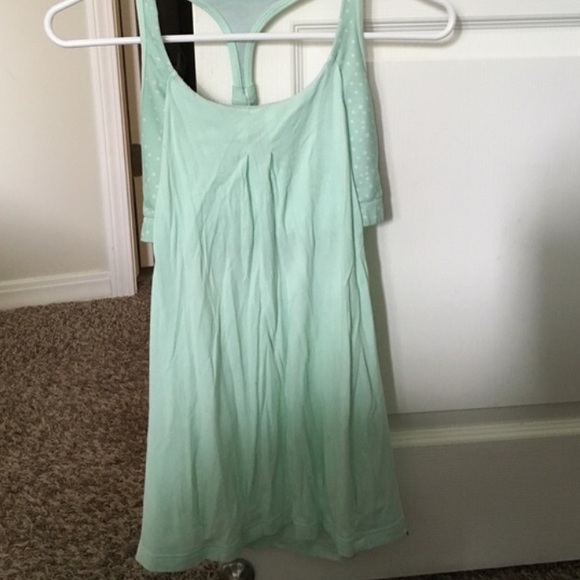 Lululemon dot tank