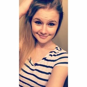 Meet your Posher, Kayla