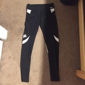 PINK Ultimate leggings