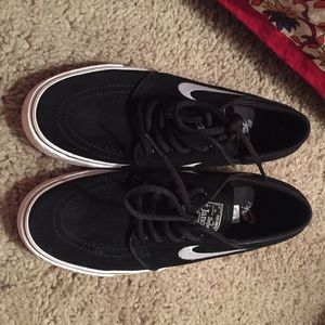 Nike janoski shoes