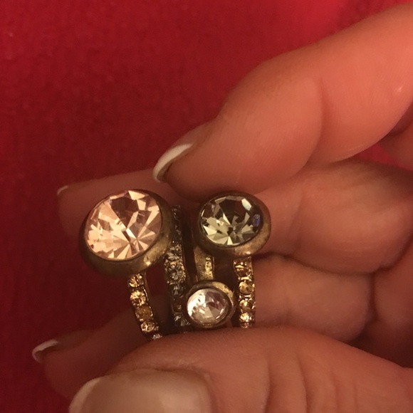 Beautiful Ring❤️ - Picture 2 of 4