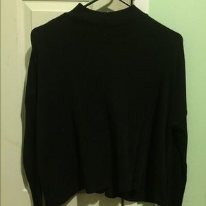 H&M Black sweater. Size Medium.