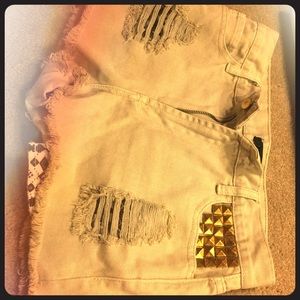 💘Forever 21 High-Waisted shorts💘