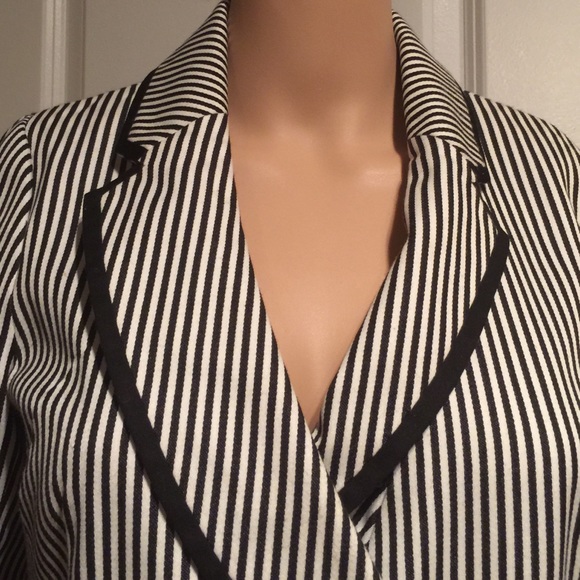 Forever 21 blazer - Picture 7 of 8