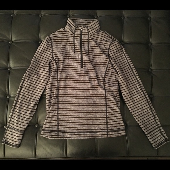 Like New Lululemon Long Sleeve Zip Top Small