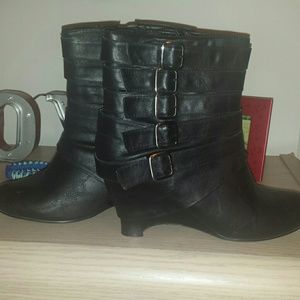 Not Rated black boots