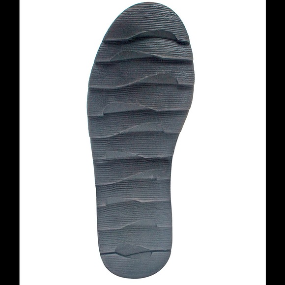 HOST PICK 🎉MUK LUKS BLACK-CUFFED BOOTS - Picture 4 of 4