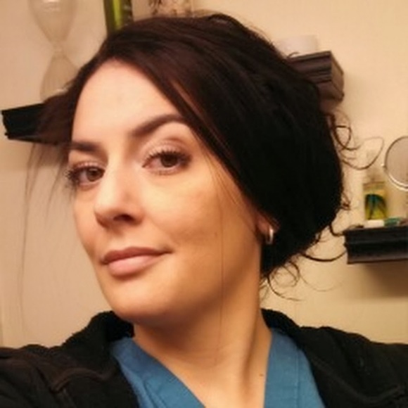 Meet your Posher, Lindsay - Picture 1 of 1