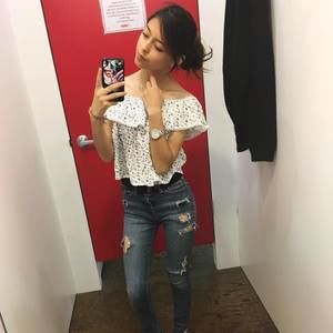 Meet your Posher, Leslie