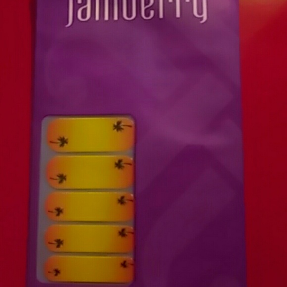 Brand new nail wraps