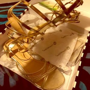 Gorgeous gold gladiators 7.5