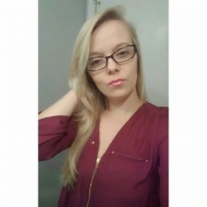 Meet your Posher, Alyson