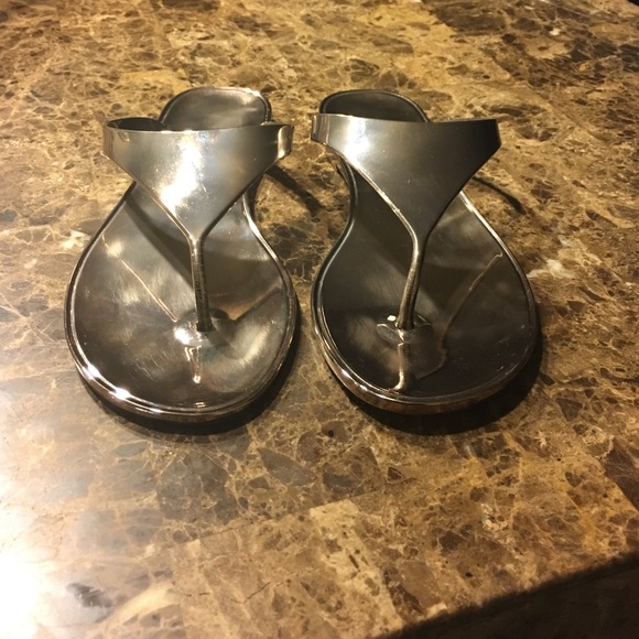 BCBG flip flop Sandals