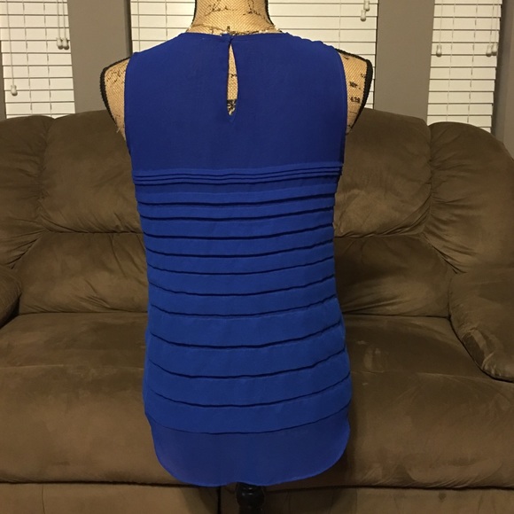 Vince Camuto Blouse - Picture 2 of 4