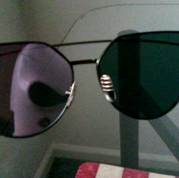 ?Red &Black Mirrored Sunnies ? BNWT ?? - Picture 4 of 8