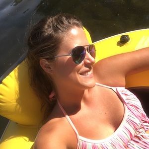 Meet your Posher, Kendra