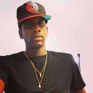 Meet your Posher, Adrian