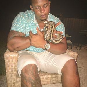 Meet your Posher, Niles