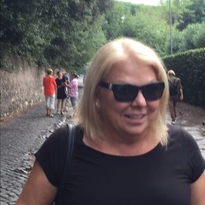 Meet your Posher, Nancy