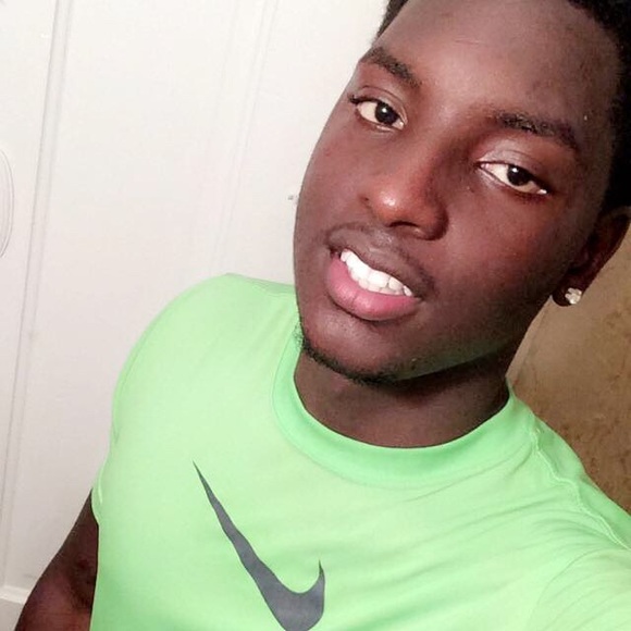 Meet your Posher, Abubakr