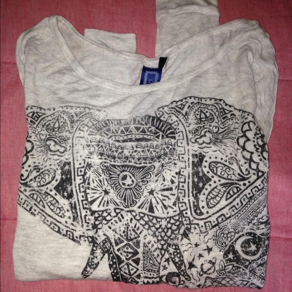 Shirt - Picture 3 of 3