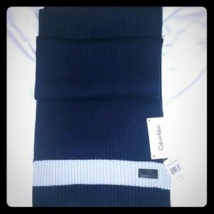 Calvin Klein Lambswool/Mix Scraf -  NEW!