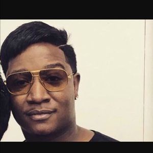 Meet your Posher, Thomas