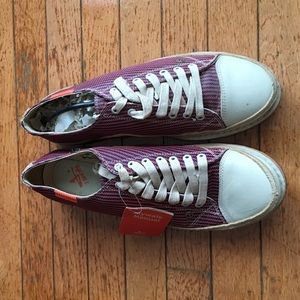 Bowling shoes