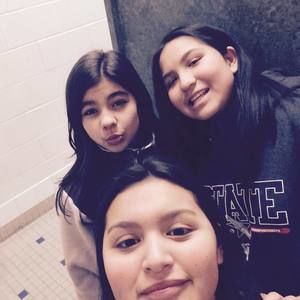 Meet your Posher, Elizabeth