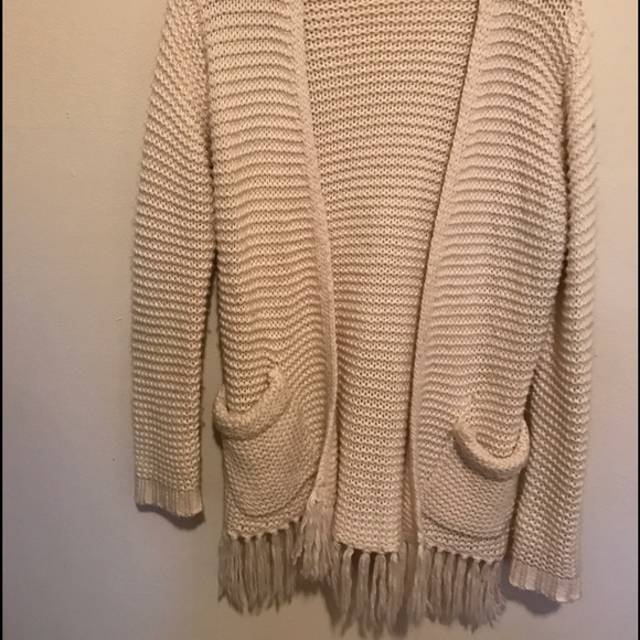 Fringe bottom chunky knit cardigan