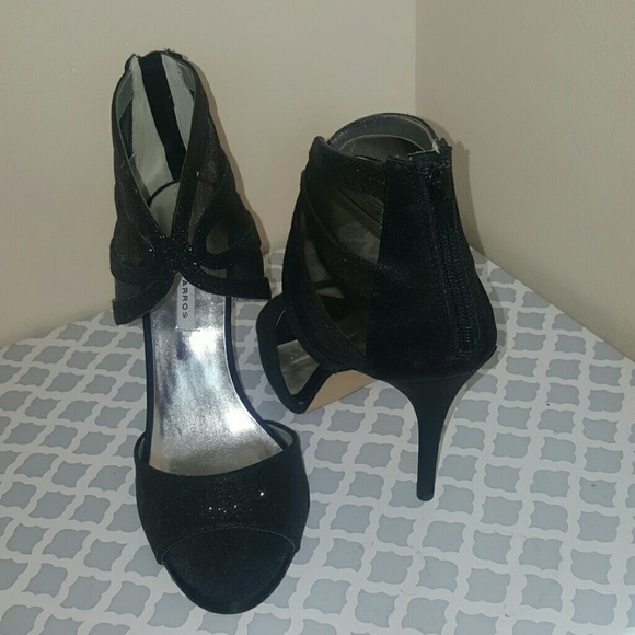 Shoes - Picture 4 of 4