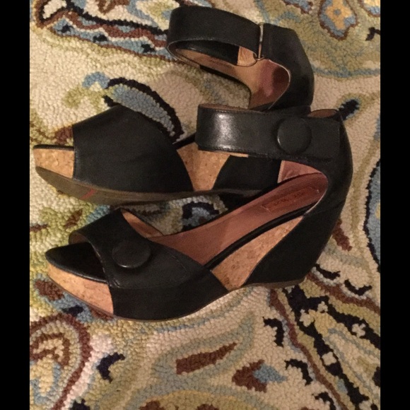 Miz Mooz Yael Black & Cork Wedges fits 7 1/2 EUC