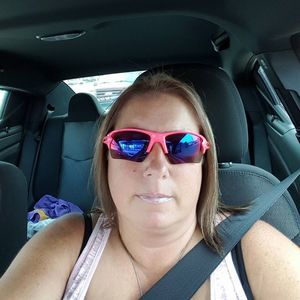 Meet your Posher, Sherry