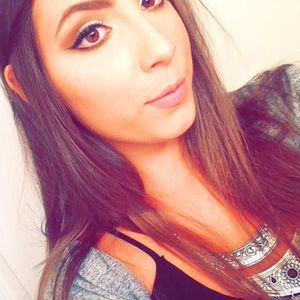 Meet your Posher, Ana