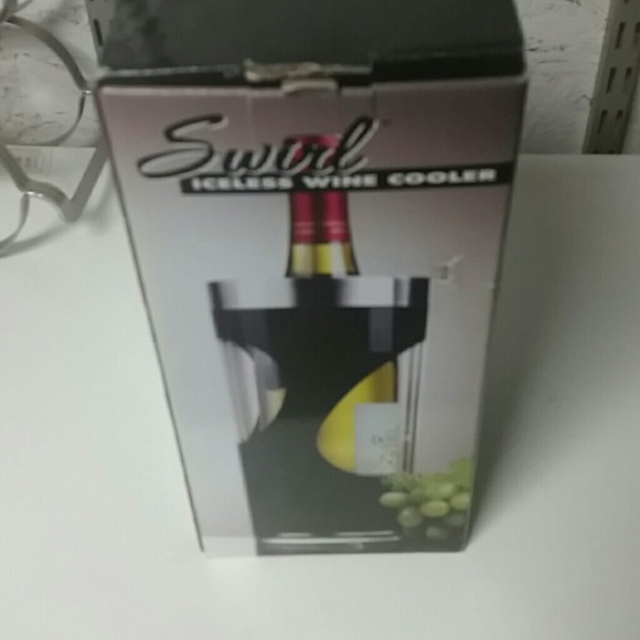 Prodyne Swirl iceless wine cooler.  New