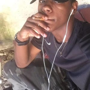 Meet your Posher, Derrick