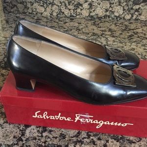 Salvatore Ferragamo Ladies Pumps