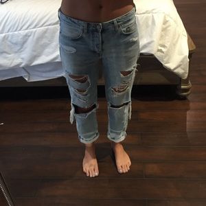 Boyfriend ripped low waist jeans