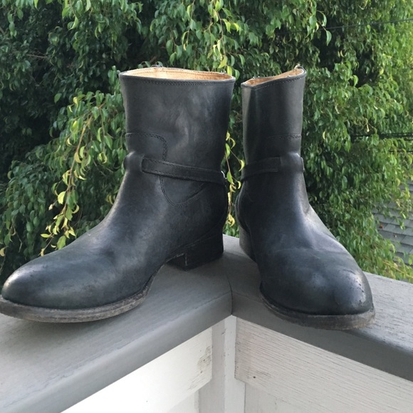 Frye Black Lindsay Plate Short Boot Size 9