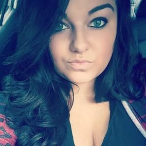 Meet your Posher, Desiree