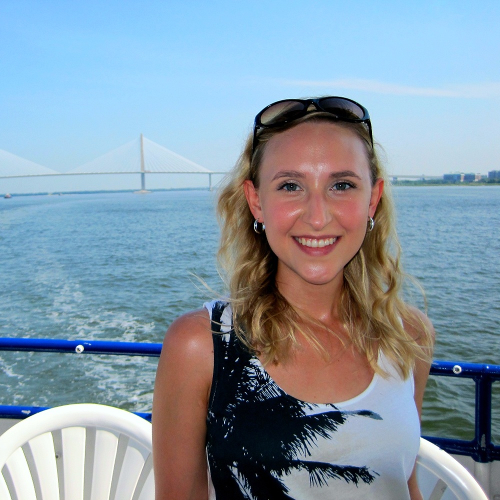Meet your Posher, Caitlin