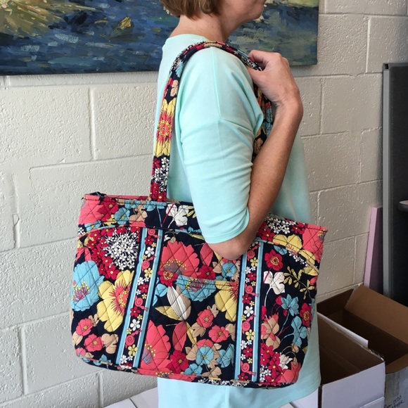 Vera Bradley Mandy shoulder bag