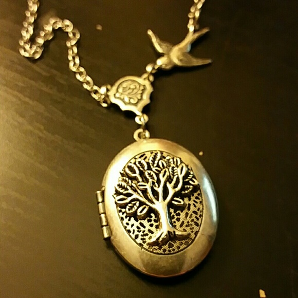 Tree of Life locket necklace - Picture 1 of 2
