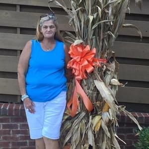 Meet your Posher, Pamela