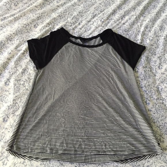 B&W striped tee