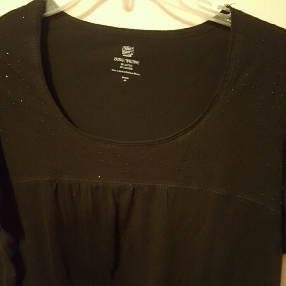 Plus size black shirt - Picture 1 of 2