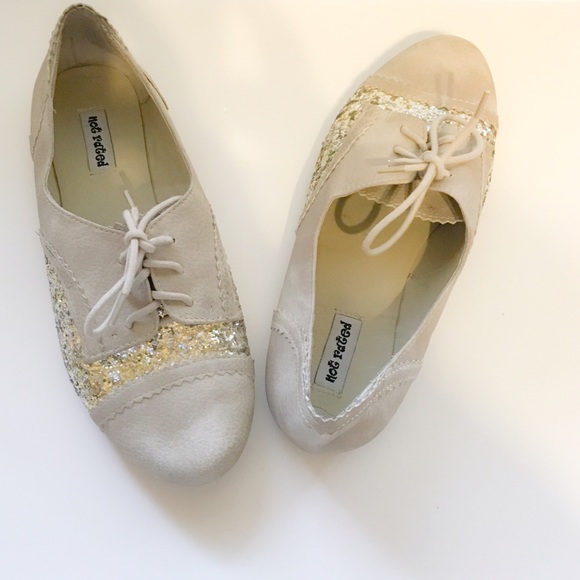Cream & Gold Oxfords