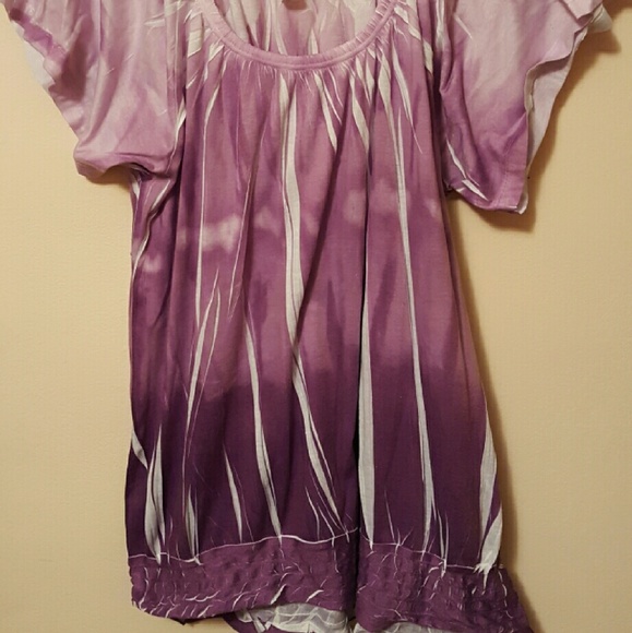 Purple shirt at elastic band on bottom - Picture 2 of 2