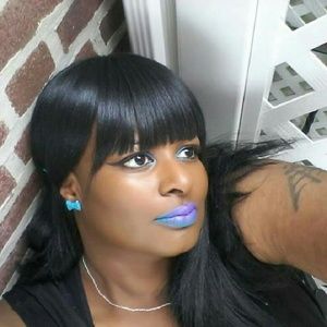 Meet your Posher, Rayna